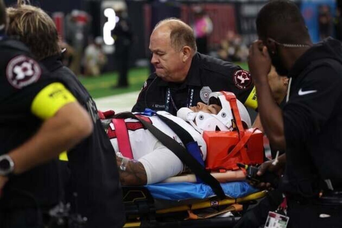 Cardinals WR Andre Baccellia taken to hospital with neck injury