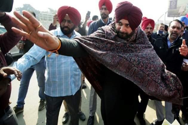 Navjot Sidhu showers praise on Bhagwant Mann, hails 'unfurling of new anti-Mafia era'