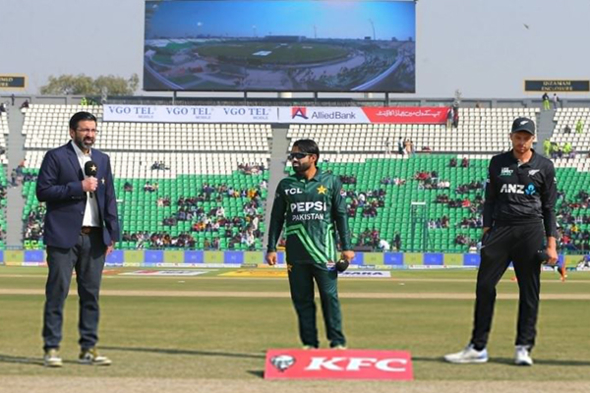 ODI Tri-Series: New Zealand win toss, opt to bat; Babar to open with Fakhar for Pakistan