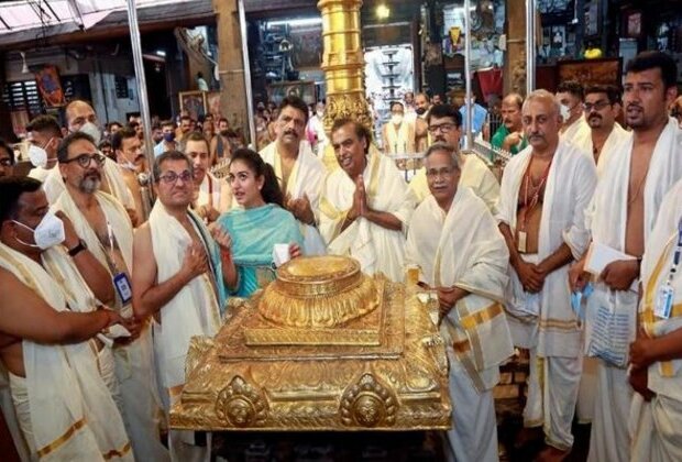 Kerala: Reliance Industries chairman Mukesh Ambani visits Guruvayur Shri Krishna Temple