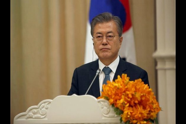 Moon Jae-in reaches US to meet Donald Trump