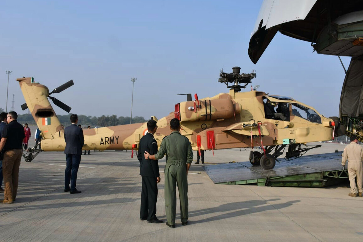 As final batch Apache attack copters reaches India, US says defence partnership "commitments fulfilled"