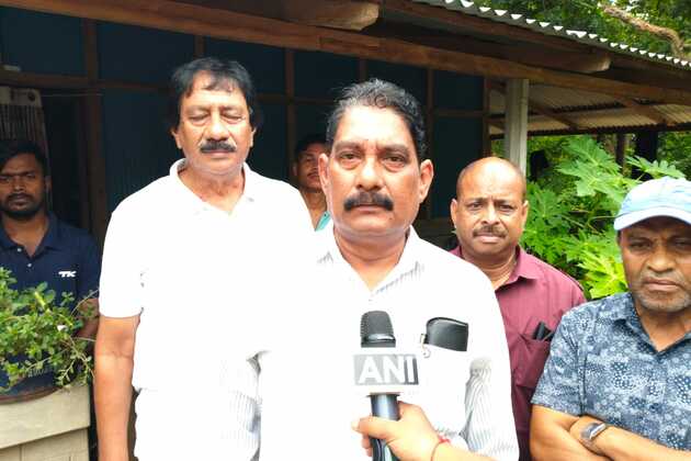 Tripura Cricket Association visits under-15 national-level cricketer battling rare illness