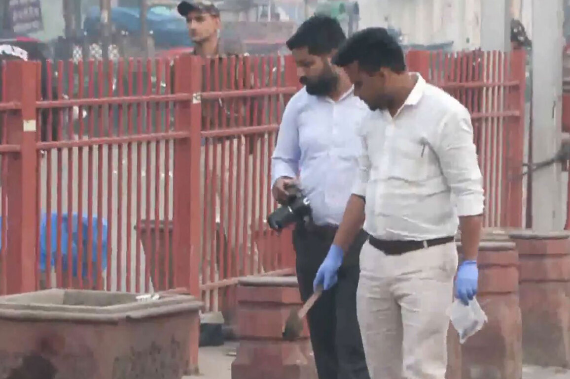 "Won't be right to say anything conclusively": Delhi police on blast near Red Fort