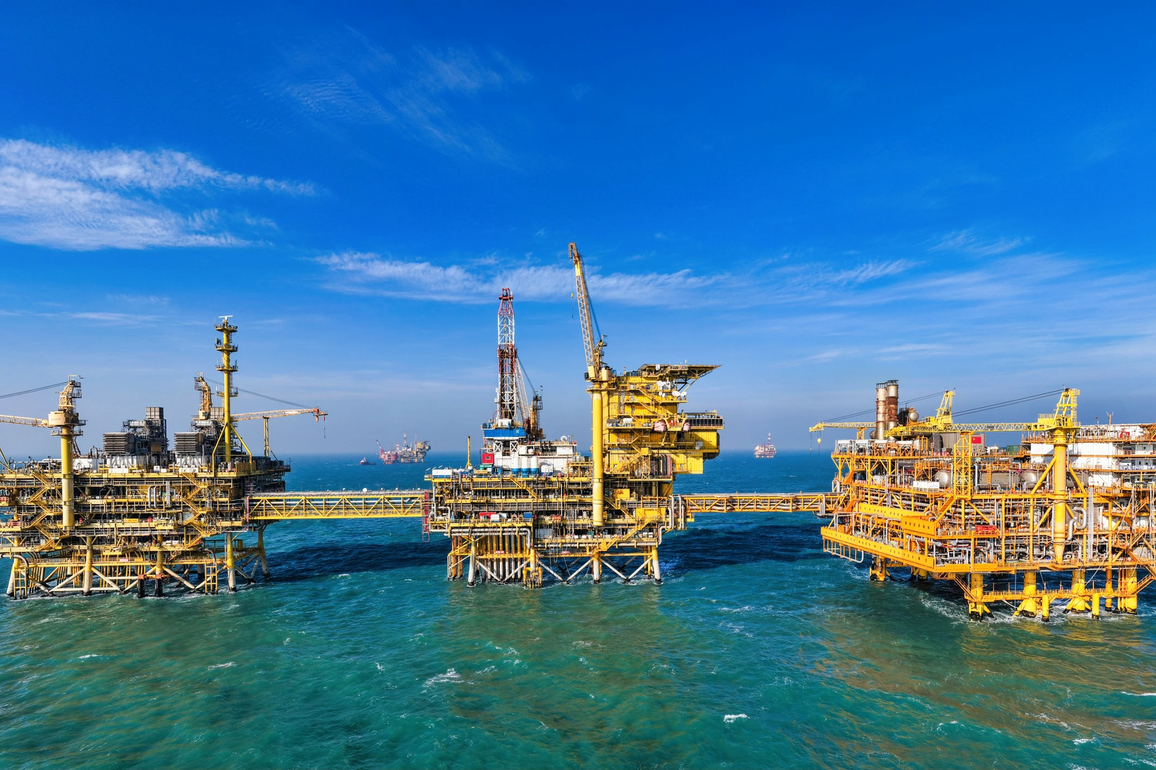 FOCUS | China's largest offshore oilfield reports record annual oil, gas output