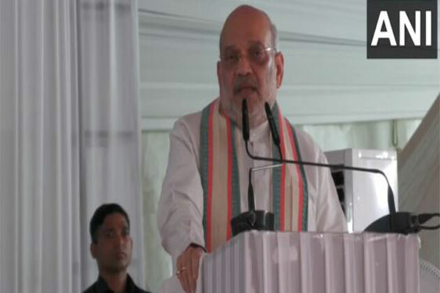Amit Shah visits Poonch, distributes appointment letters to families of Pakistan Shelling victims