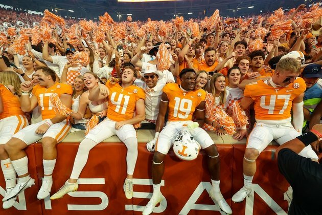 Tennessee cracks top 10, Florida State returns to poll