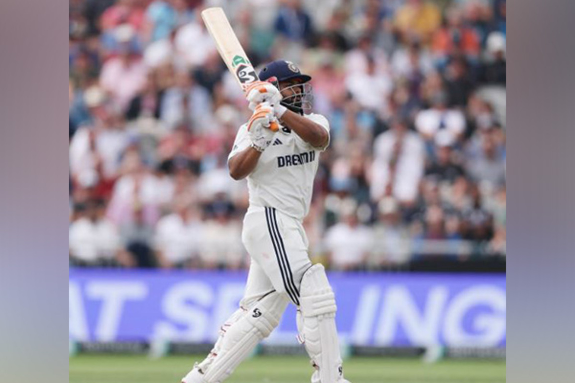 "You have inspired next generation...": Gambhir hails Pant for steely fifty at Manchester despite foot injury