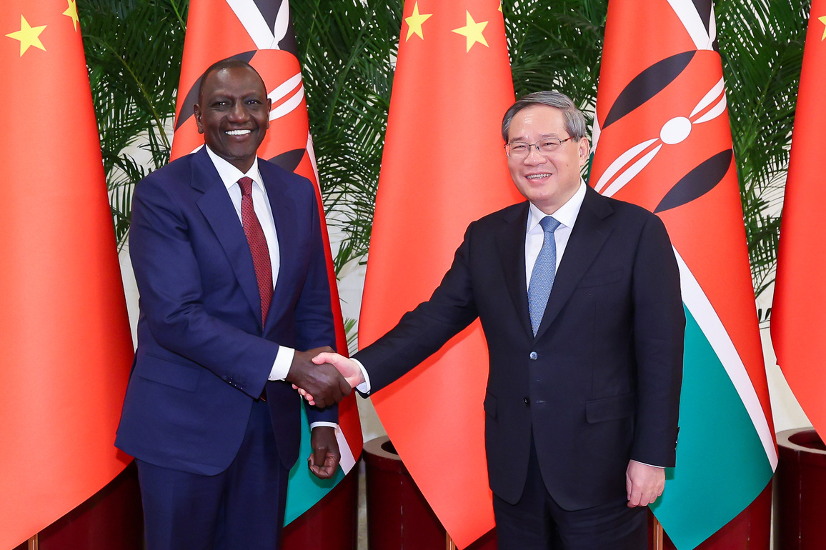 CHINA-BEIJING-LI QIANG-KENYAN PRESIDENT-MEETING (CN)