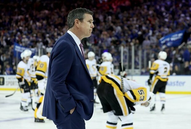 Penguins coach Mike Sullivan receives extension through 2026-27