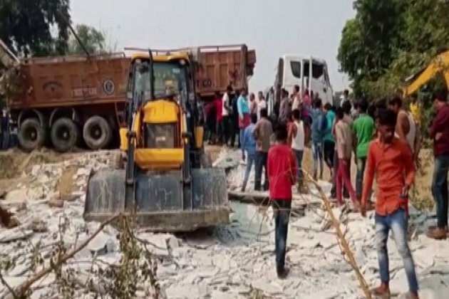 Bihar: Six girls dead after overloaded tractor overturned on them