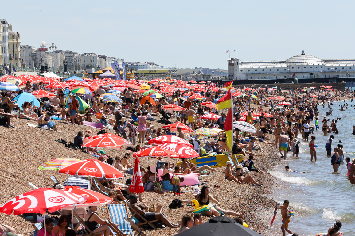 BRITAIN-BRIGHTON-HEAT WAVE