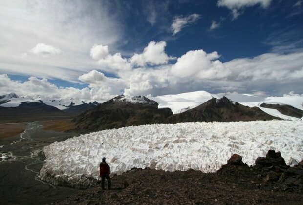 China using Tibet as dumping zone, destroying its environment