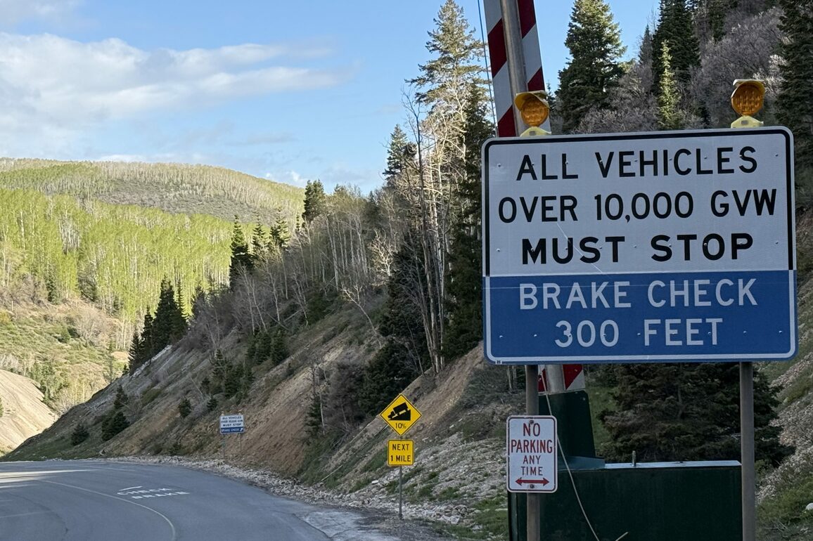 Park City police informed of trucks failing to stop to check brakes on steep road - Park Record