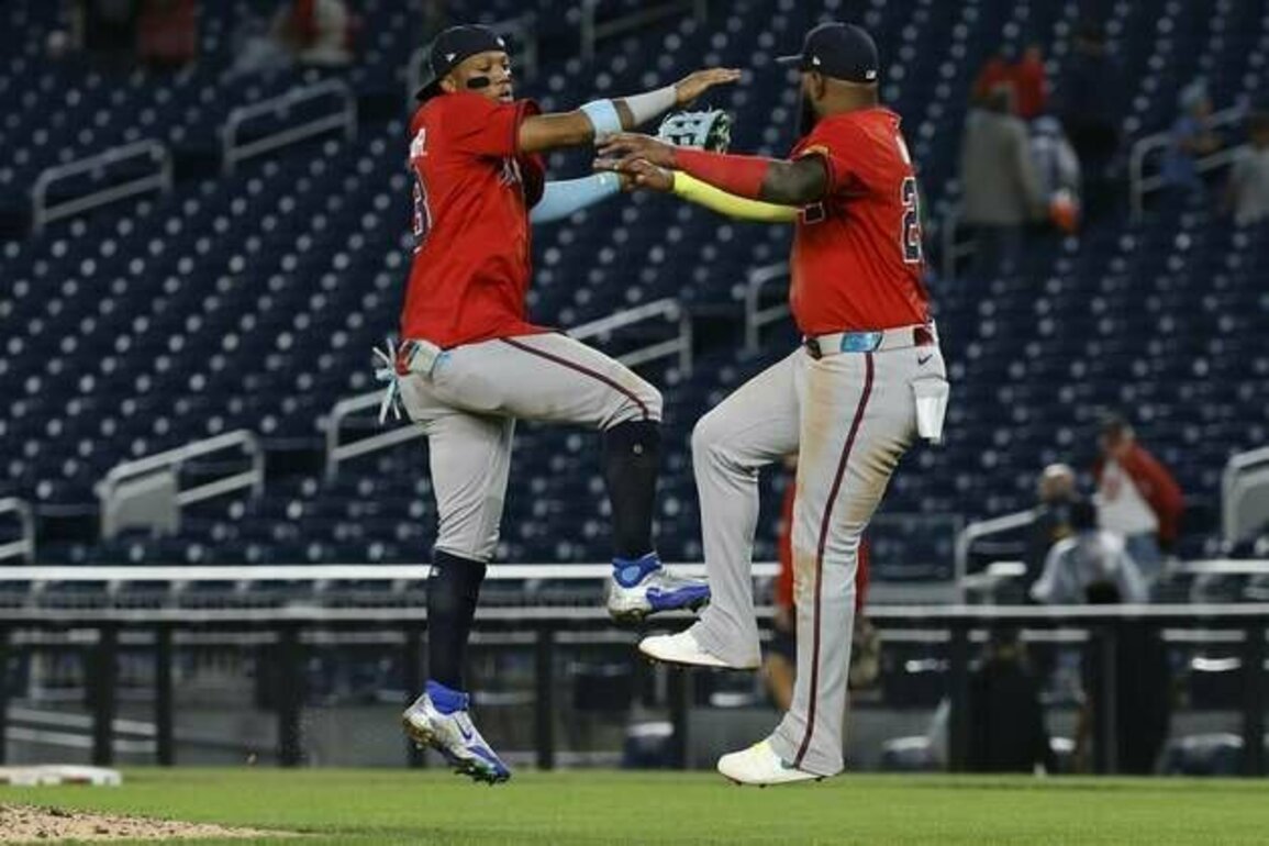 Braves pile up hits, runs to sweep Nationals