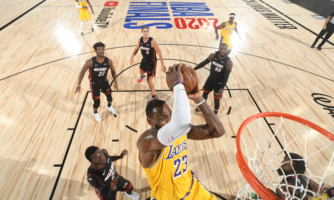 Lakers power past Heat in NBA Finals opener Lakers power past Heat in NBA Finals opener