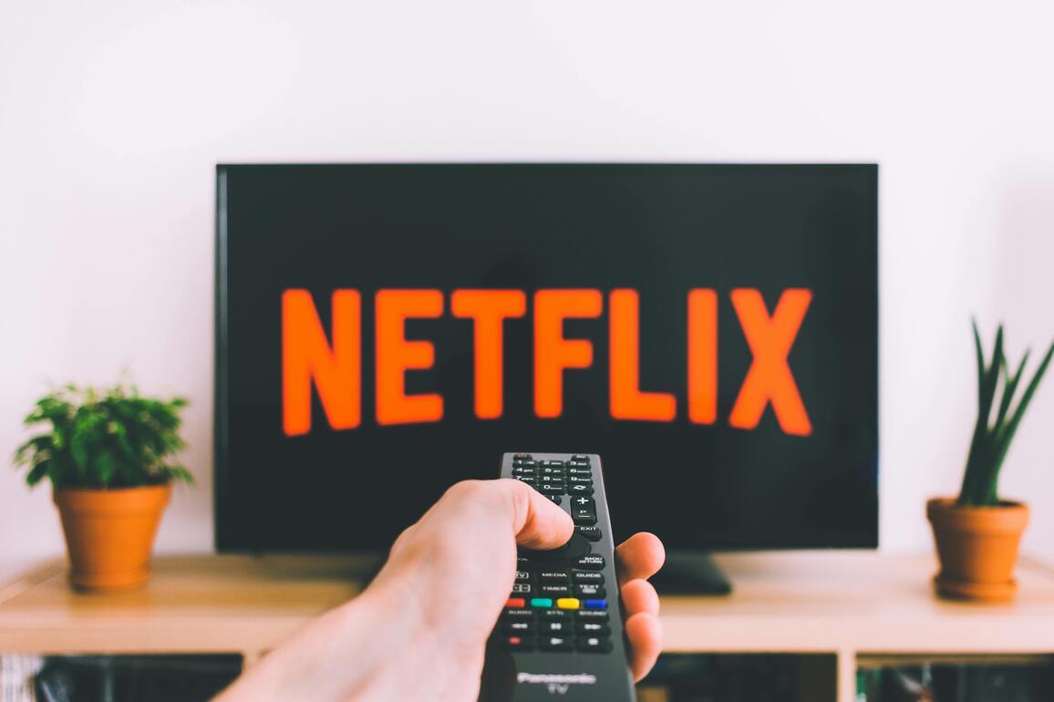 Netflix bets on new hits after Warner Bros deal miss