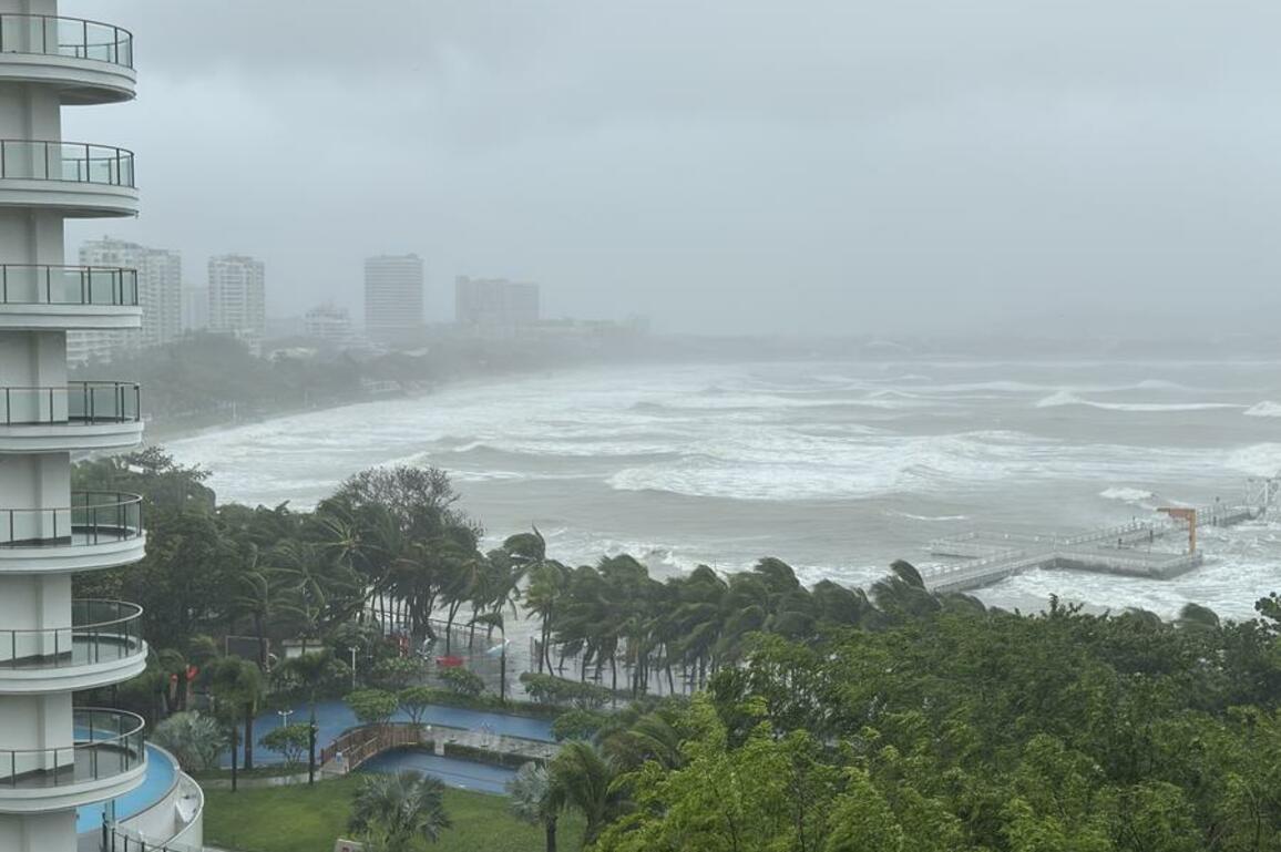 Update: People evacuated, flights canceled as south China braces for Typhoon Wutip