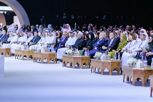 Mansoor bin Mohammed, Latifa bint Mohammed attend 24th Arab Media Award ceremony