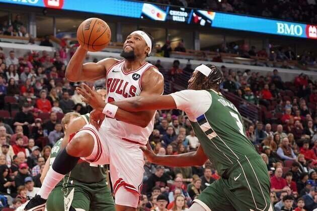 Bulls use 27-0 run to snap 11-game losing streak vs. Bucks