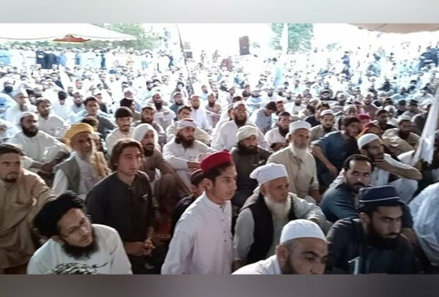 Pakistan: Sit-in continues for seventh day in Bajaur district