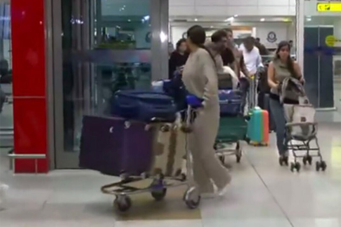 Passengers arriving from Dubai at IGI Airport describe contrasting situations