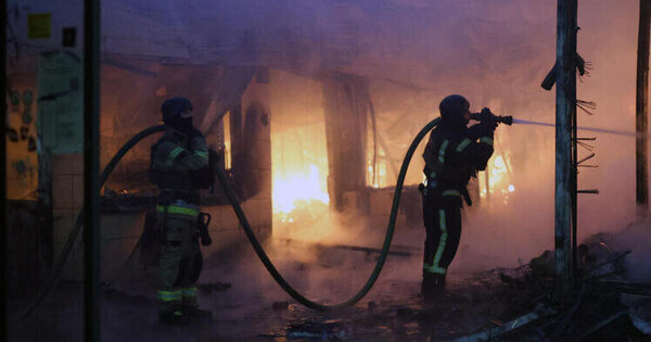 Fire breaks out in central Kyiv after explosion during air raid