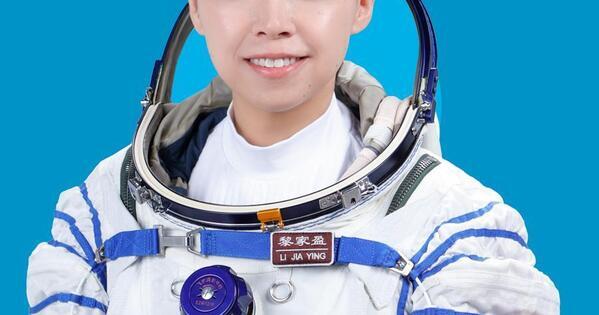Hong Kong, Macao SARs cheer historic Shenzhou-23 crew milestone