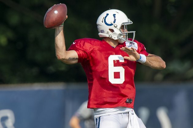 Colts cut QB Kelly from practice squad
