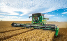 John Deere launches new T5 and T6 combines