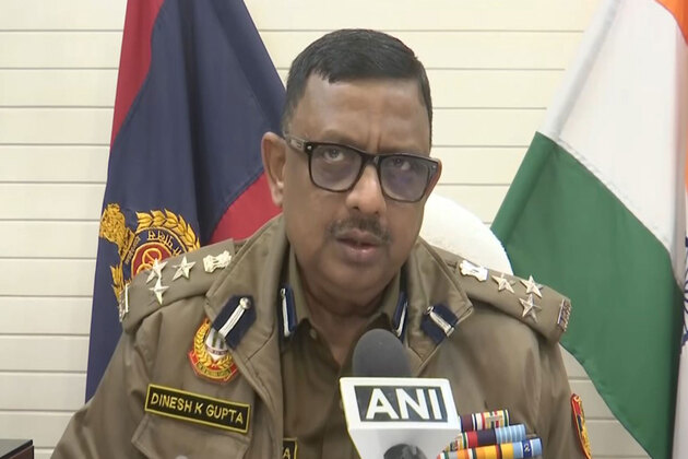 "Large-scale traffic arrangement at borders of Delhi, 2686 fines collected till now": Additional CP Traffic on implementation of GRAP-IV rules