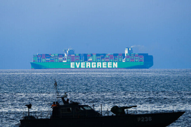 Sri Lanka attempting to save crew of second Iranian warship  minister