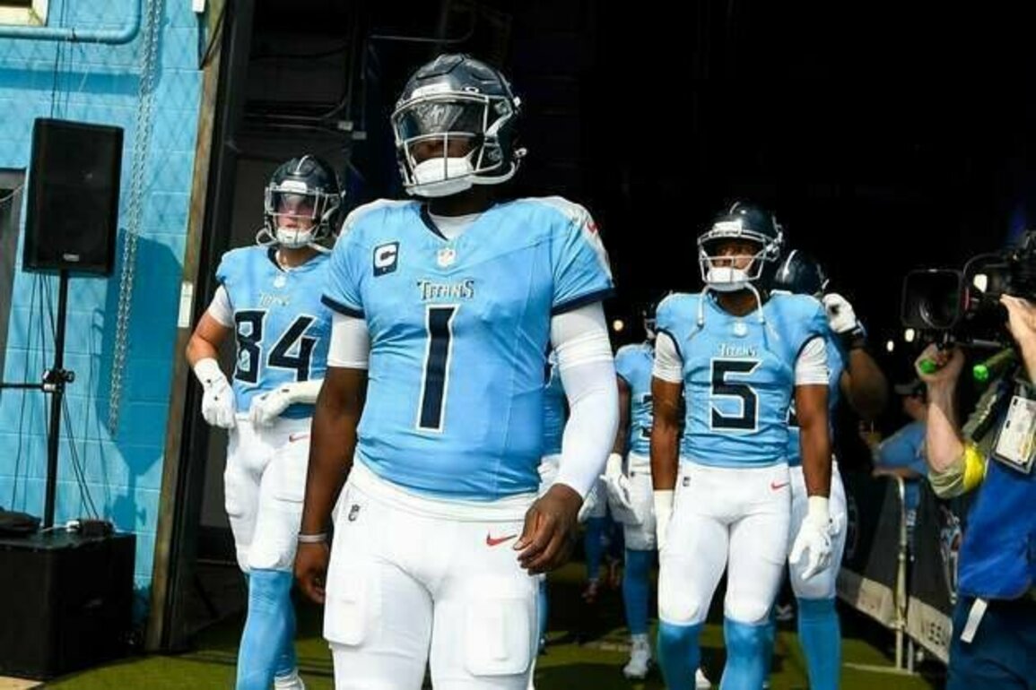 Winless Texans, Titans each seek first victory of the season