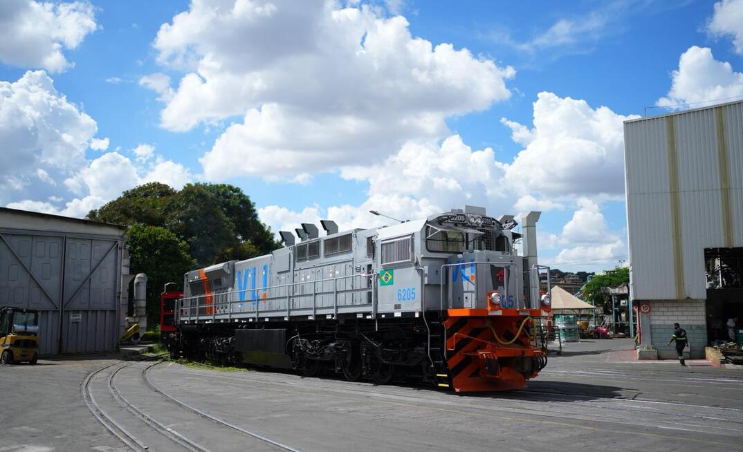 Locomotiva entregue pela Wabtec, em Contagem (MG), para a VLI Logística