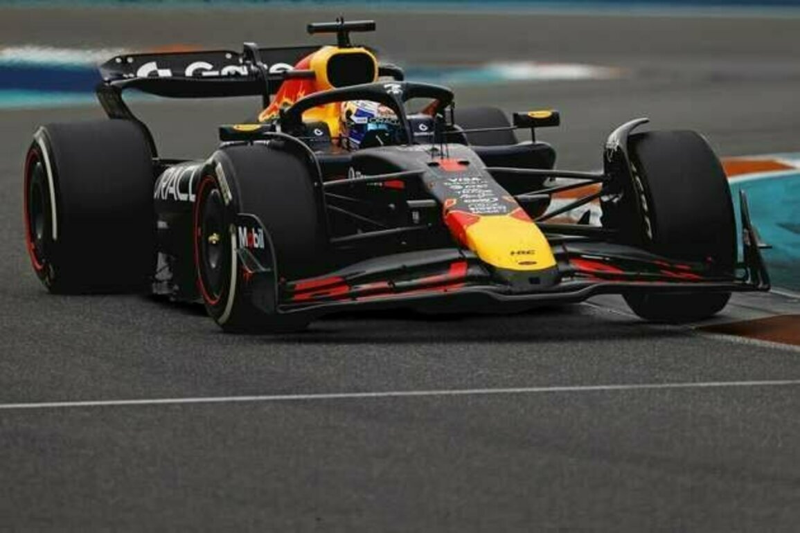 Max Verstappen uses bold move to win in Italy