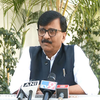 PM, Home Minister should meet with Karnataka, Maharashtra CMs so that Belagavi assault are not repeated: Sanjay Raut