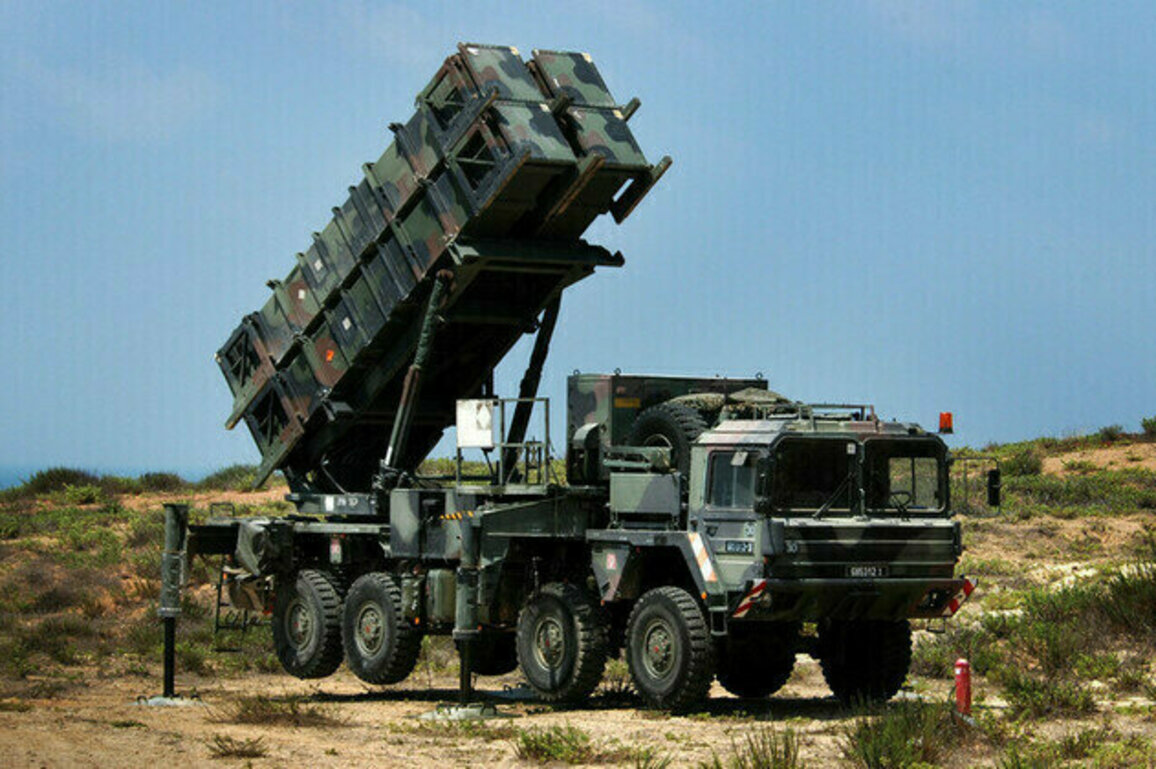 Ukraines Patriots cant tackle Russian missiles  FT