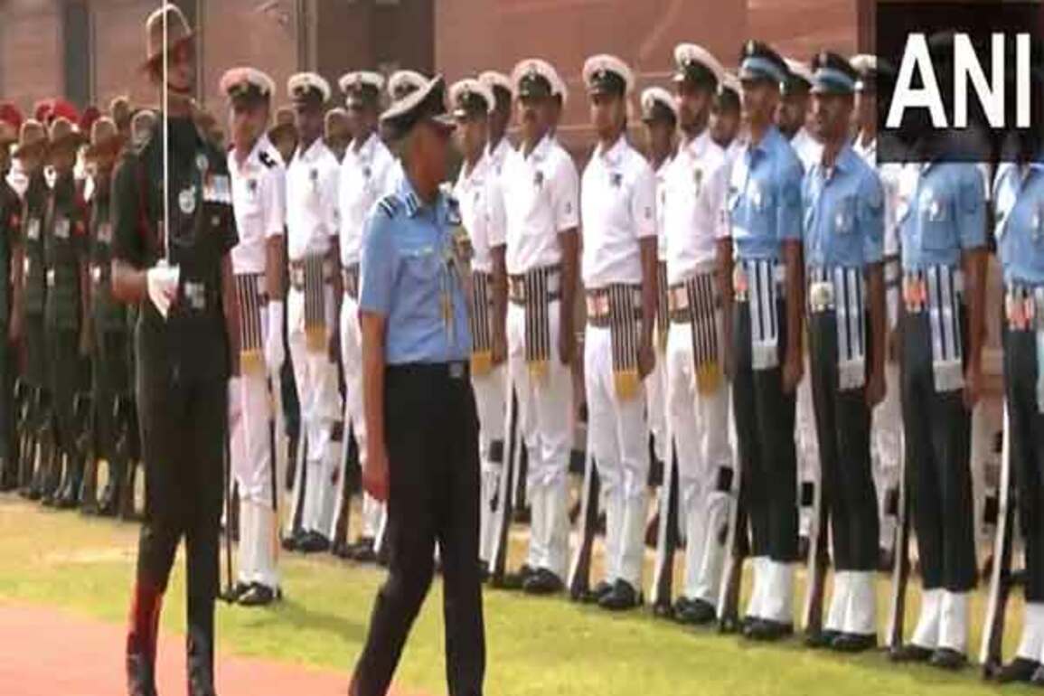Air Marshal Ashutosh Dixit receives Tri-Service Guard of Honour as he assumes Chief of Integrated Defence Staff role