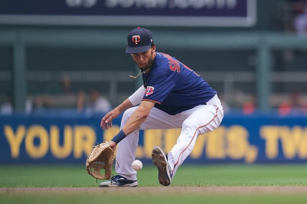 Tigers outlast Twins in 17-14 slugfest