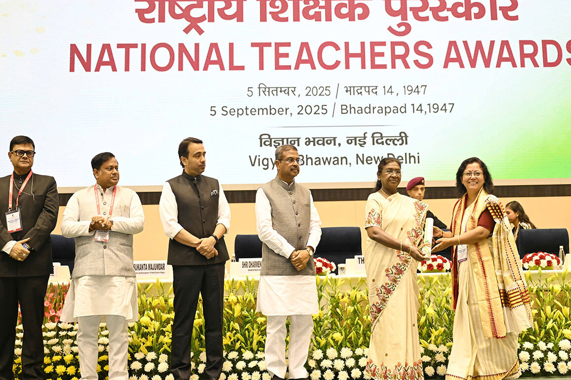 President Murmu, PM Modi, CMs extend wishes on Teachers' Day