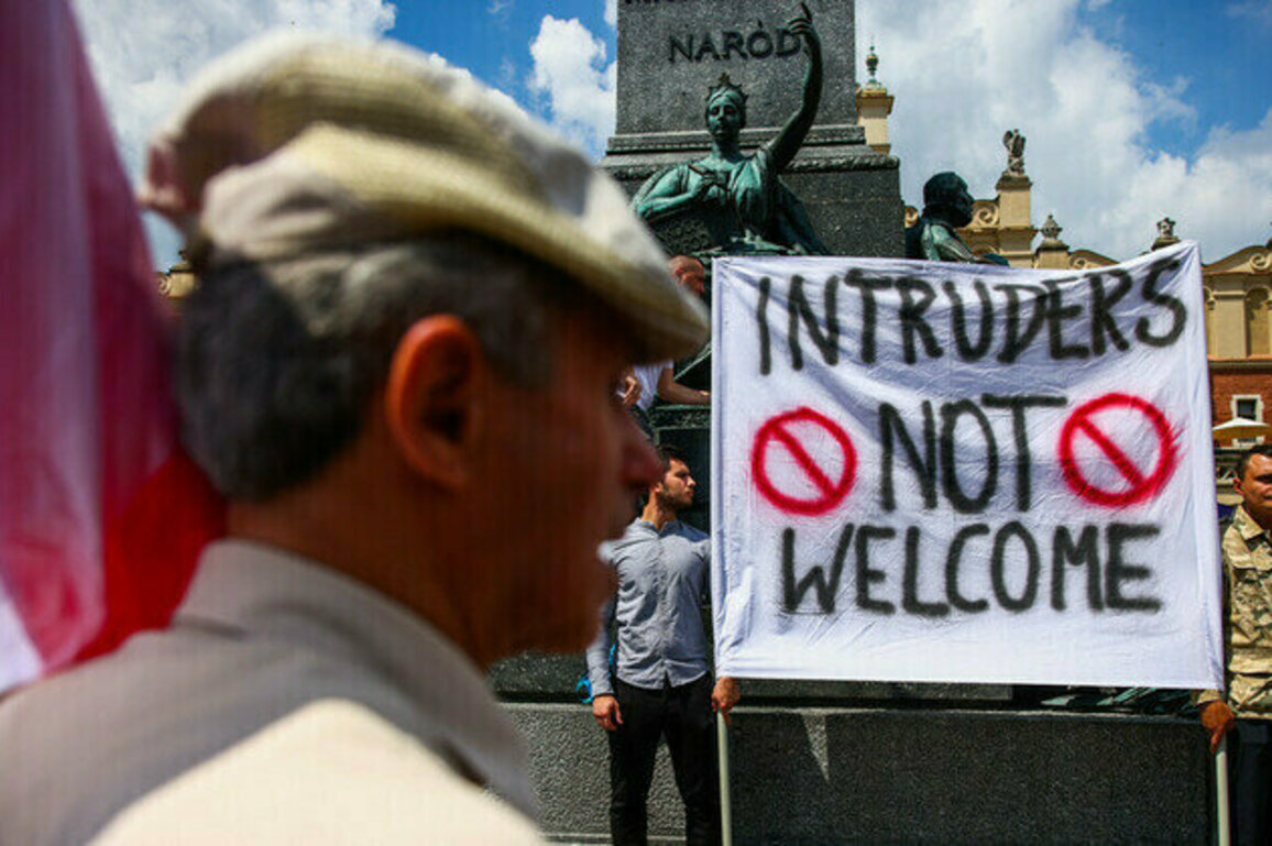 Anti-Ukrainian sentiment rising in Poland  Le Monde
