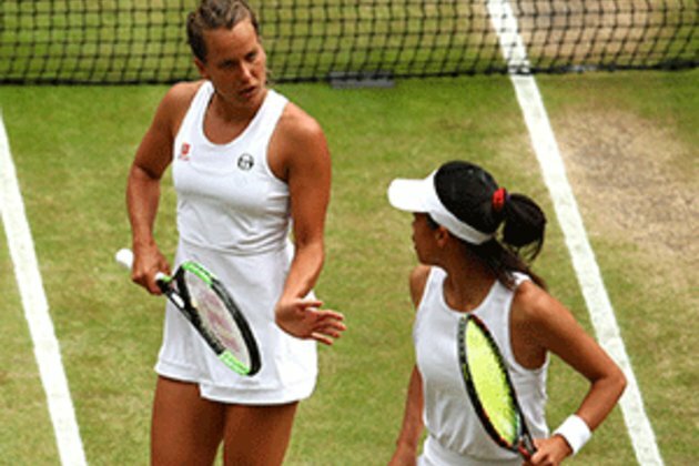 Strycova bounces back to reach doubles final