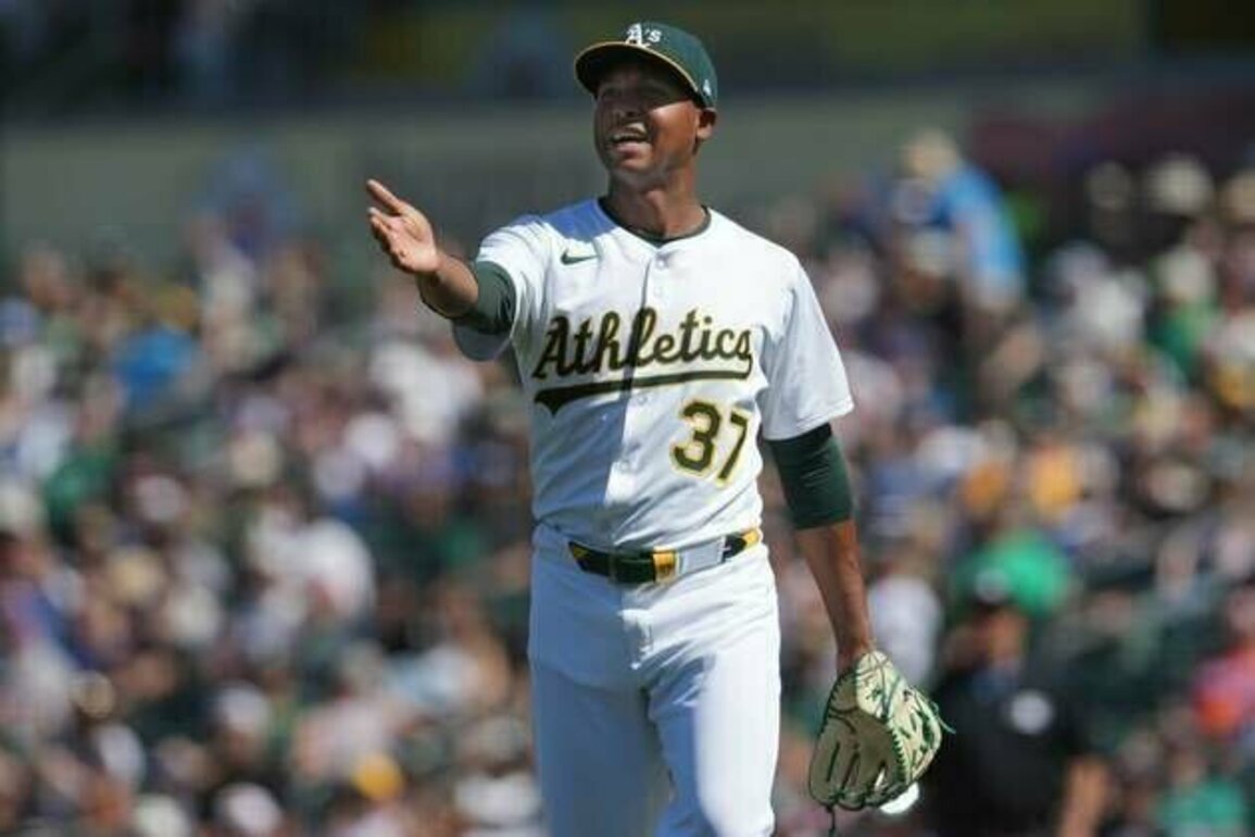 A's reliever Jose Leclerc (shoulder) undergoes surgery