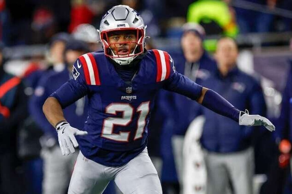 Ravens Adding Veteran Safety Jaylinn Hawkins