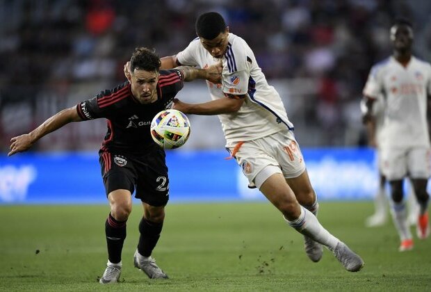 Pavel Bucha scores twice as FC Cincinnati edge D.C. United