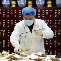 GLOBALink | Master Of Crafts: New vitality of China Time-Honored Brand Tong Ren Tang