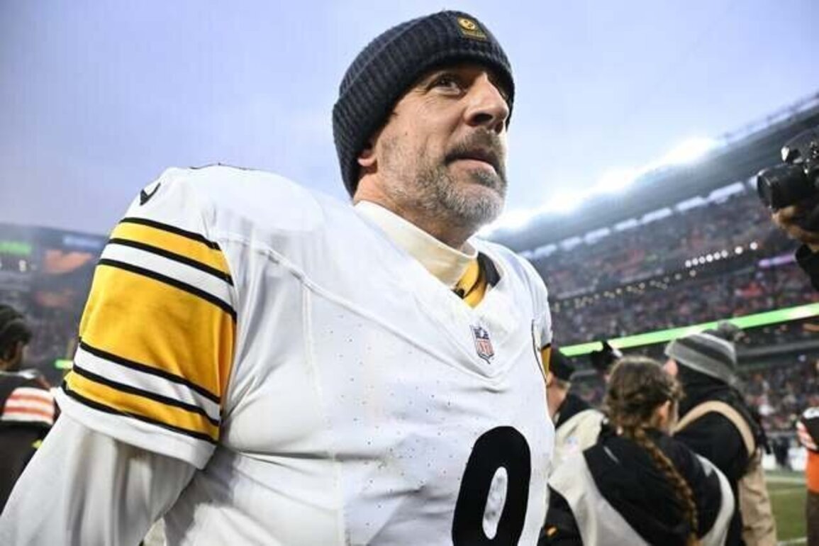 Aaron Rodgers, 42, undecided about playing in 2026