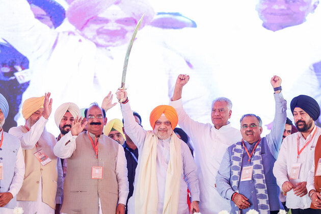 Amit Shah urges people to elect BJP government in Punjab, says first bill will be against religious conversions