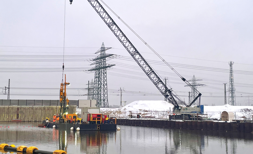  Pile walls and anchoring for sheet pile walls are also being constructed by Bauer as part of a project to extend the A26 highway near Hamburg, Germany