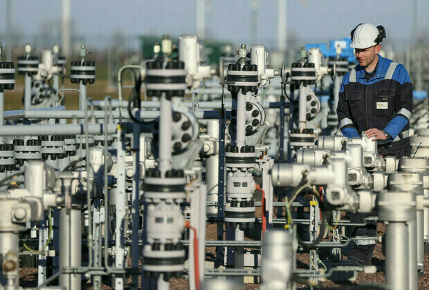 EU rapidly depleting gas reserves  Gazprom